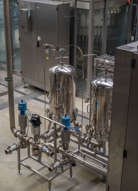 Donaldson PG-EG liquid housings for pre-filtration and final filtration support mineral water filtration at the bottling plant Line 5 for volumes of up to 30 m³/h.