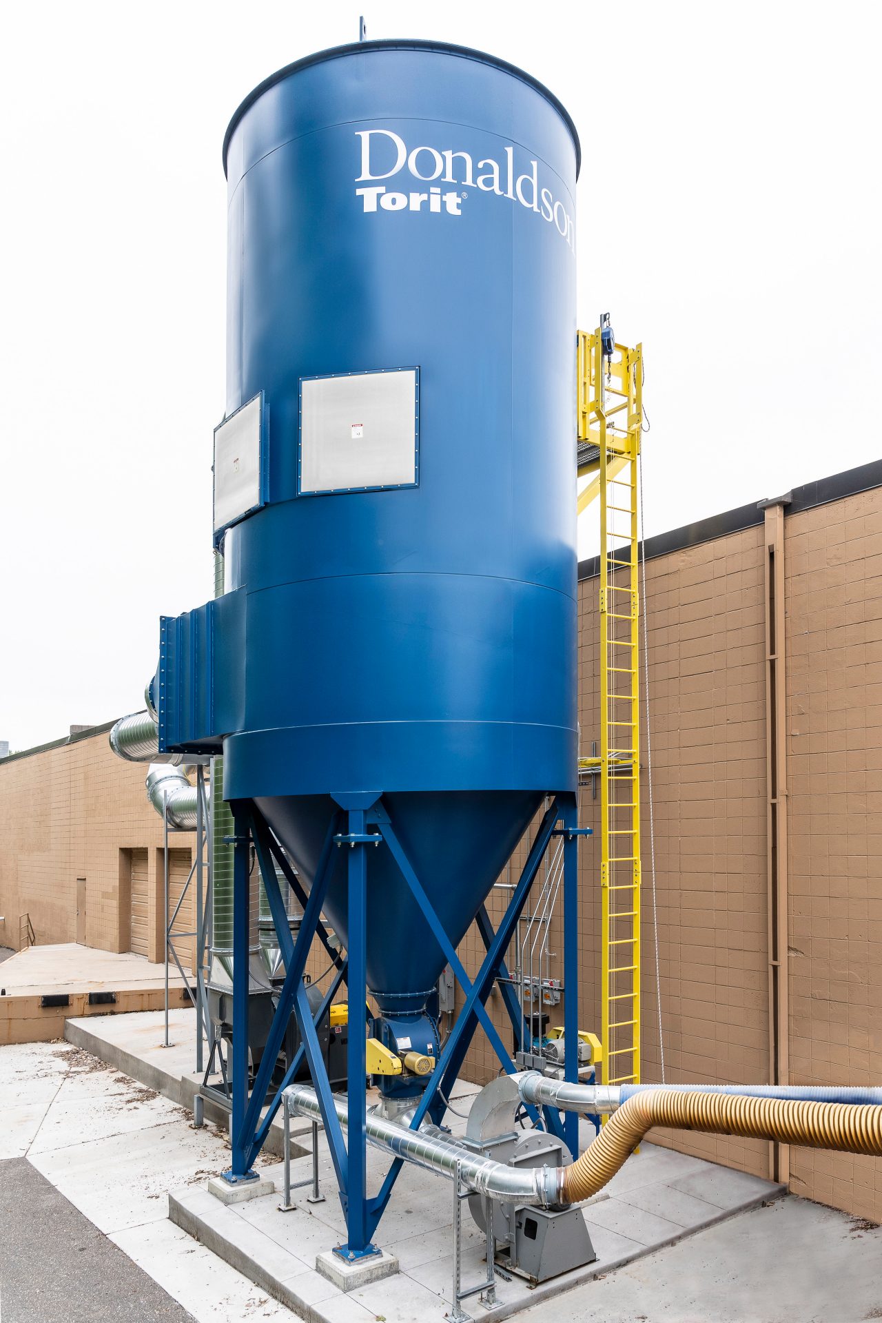 Donaldson RP baghouse dust collector at Process Displays